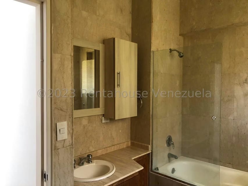 Apartamento (1 Nivel) en Venta en La Lagunita Country Club, Distrito Metropolitano - 12