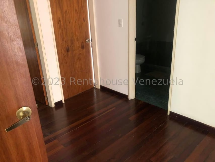Apartamento (1 Nivel) en Venta en La Lagunita Country Club, Distrito Metropolitano - 20