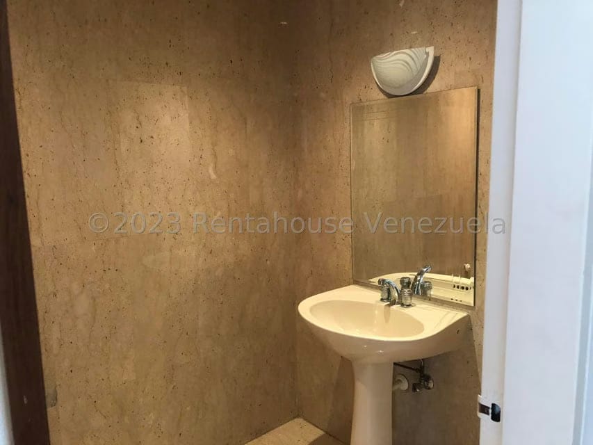 Apartamento (1 Nivel) en Venta en La Lagunita Country Club, Distrito Metropolitano - 8