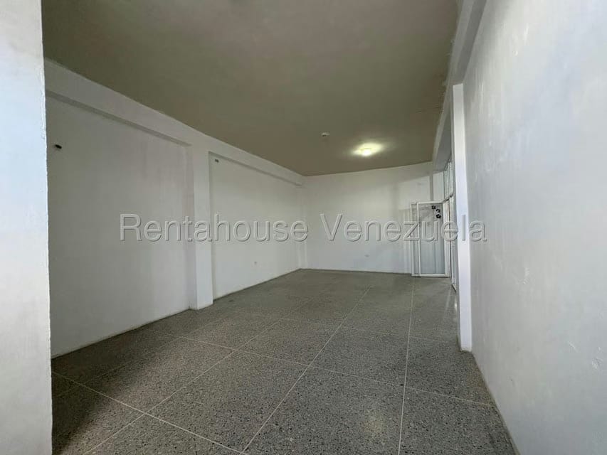 Comercial (Local Comercial) en Alquiler en Parroquia Juan de Villegas, Lara - 7