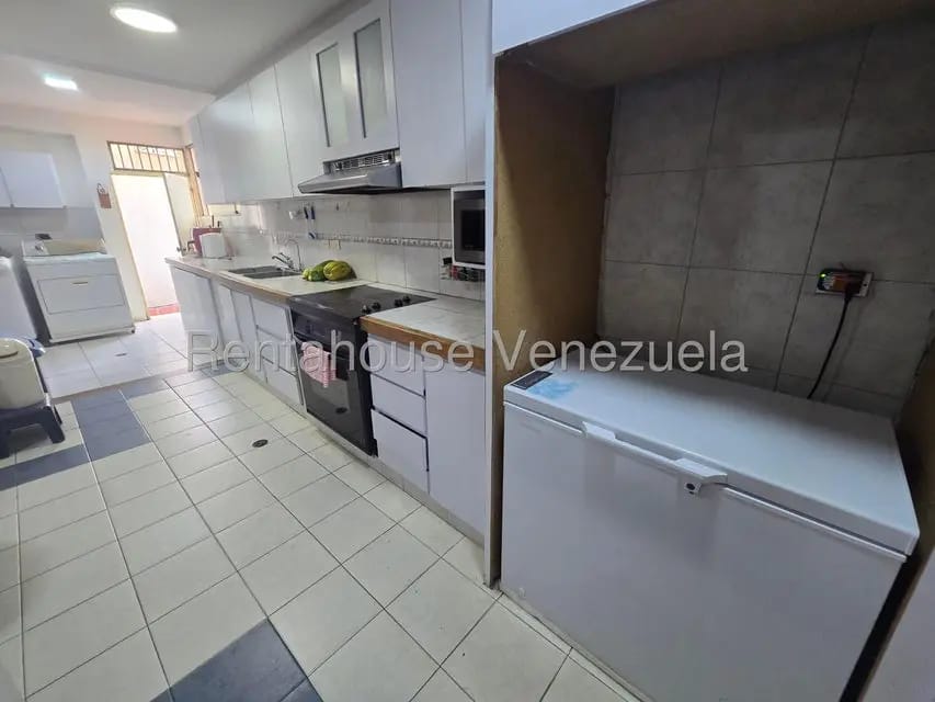 Casa (Multipes Niveles) en Venta en Los Naranjos del Cafetal, Distrito Metropolitano - 12