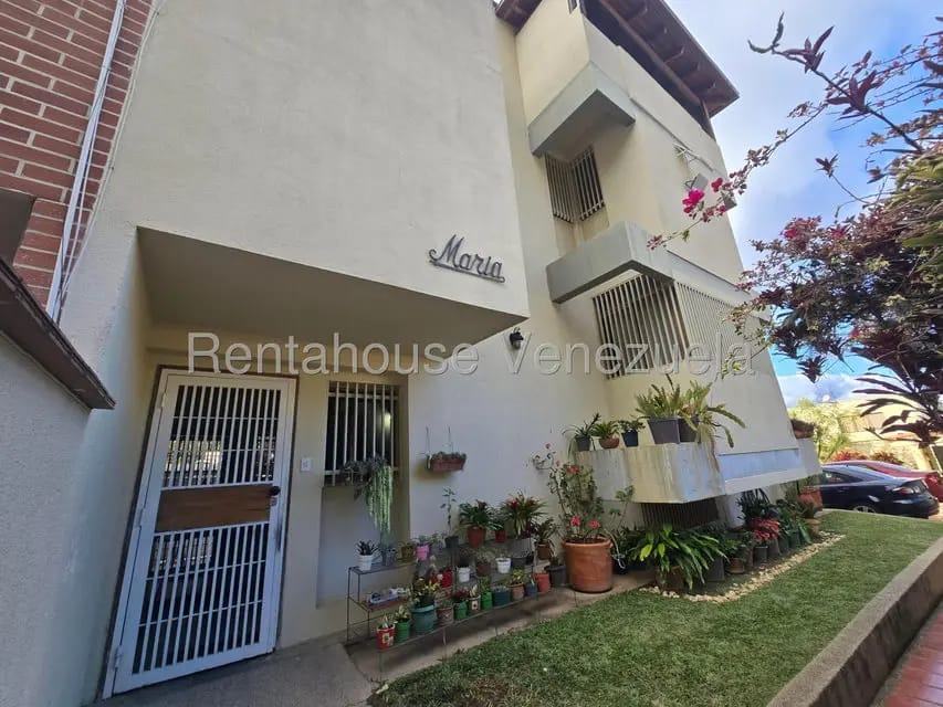 Casa (Multipes Niveles) en Venta en Los Naranjos del Cafetal, Distrito Metropolitano - 4