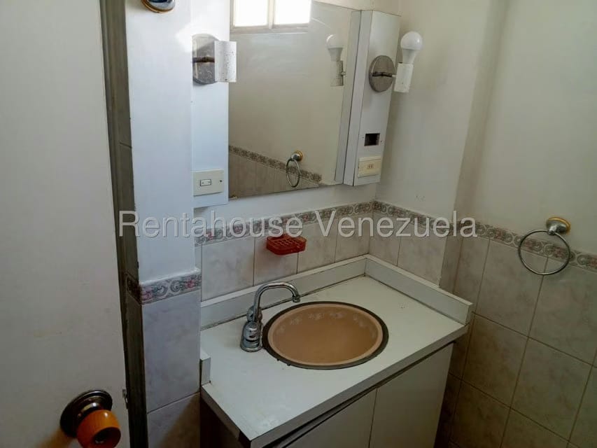 Apartamento (1 Nivel) en Alquiler en Buena Vista, Distrito Metropolitano - 28