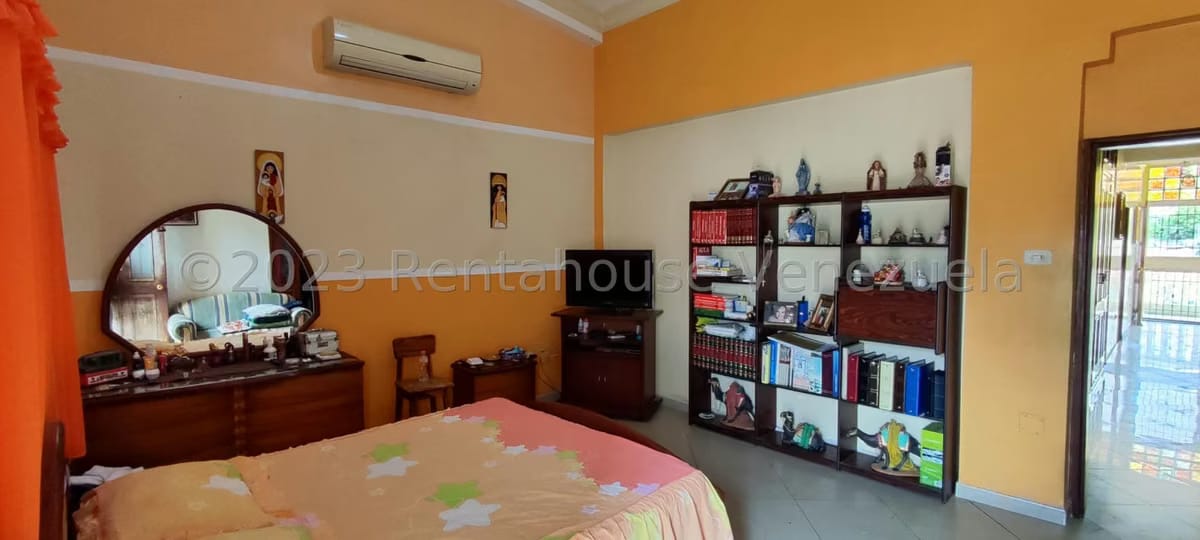 Casa (1 Nivel) en Venta en Zona Este, Lara - 35