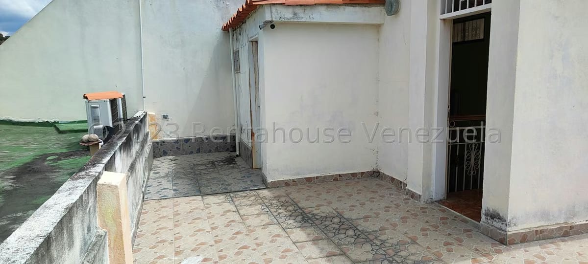 Casa (1 Nivel) en Venta en Zona Este, Lara - 48