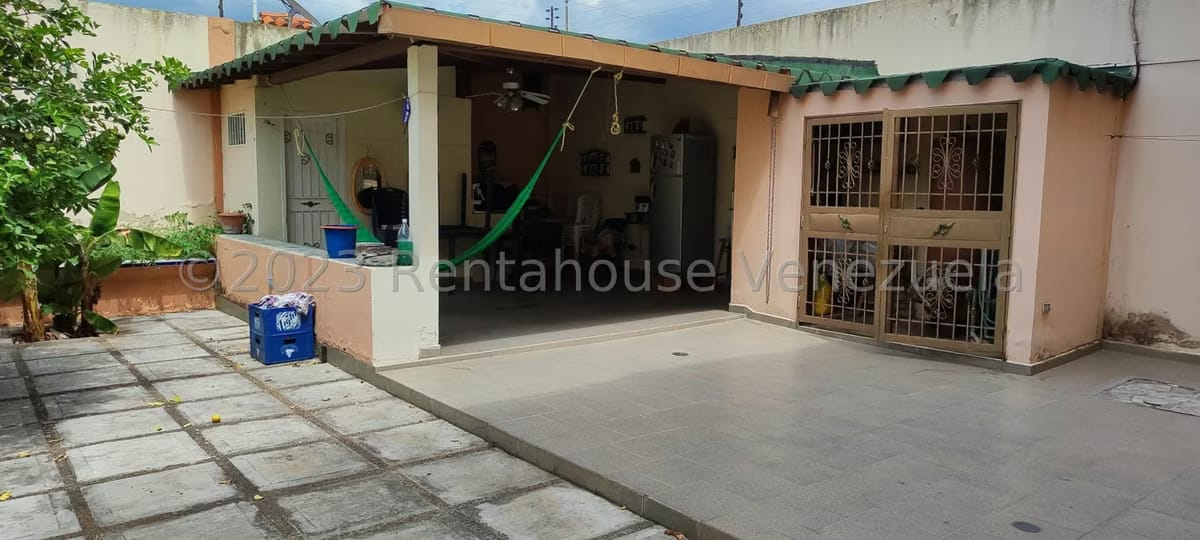 Casa (1 Nivel) en Venta en Zona Este, Lara - 53