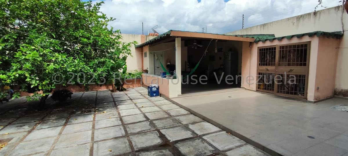 Casa (1 Nivel) en Venta en Zona Este, Lara - 54