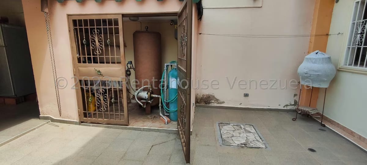 Casa (1 Nivel) en Venta en Zona Este, Lara - 63