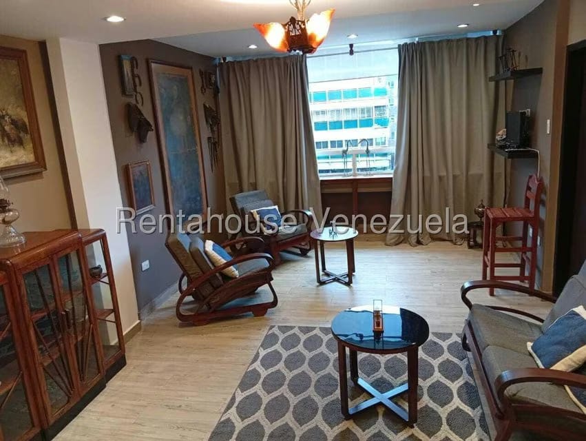 Apartamento (1 Nivel) en Alquiler en Altamira, Distrito Metropolitano - 11