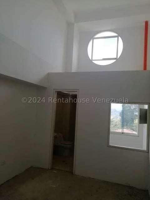 Apartamento (Duplex) en Venta en El Cigarral, Distrito Metropolitano - 15