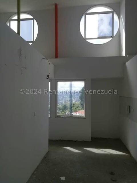 Apartamento (Duplex) en Venta en El Cigarral, Distrito Metropolitano - 9