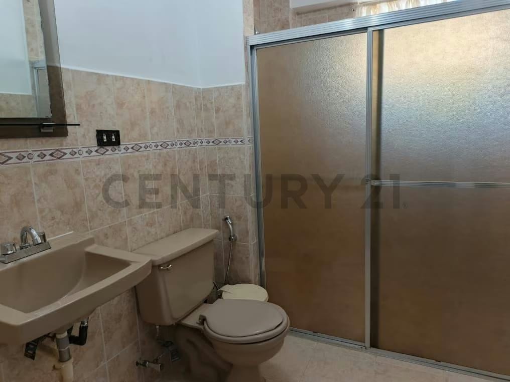 Apartamento en Venta en el Edificio Cristina Avenida Táchira - 12