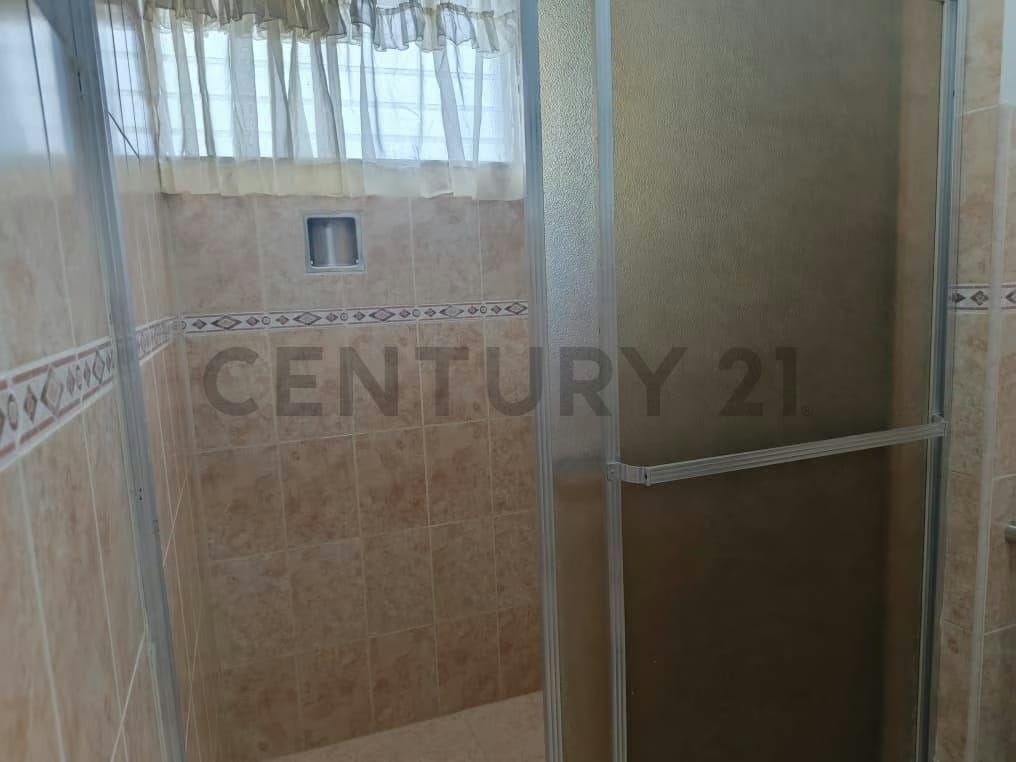 Apartamento en Venta en el Edificio Cristina Avenida Táchira - 13