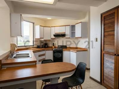 Venta de Apartamento en Residencias Premium 3, Avenida el Milagro de Maracaibo - 9