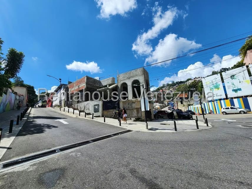 Comercial (Local Comercial) en Venta en El Hatillo, Distrito Metropolitano - 2