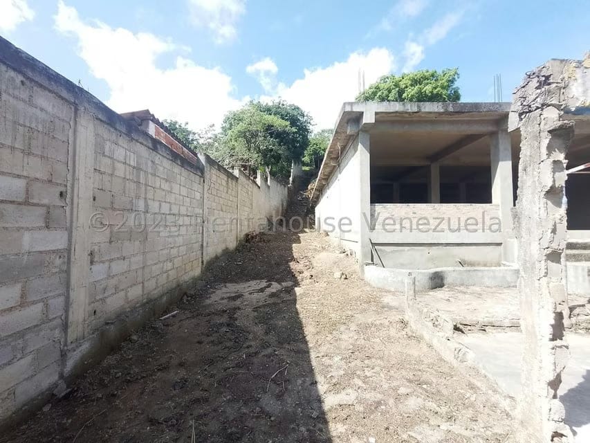 Terreno (Comercial) en Alquiler en Zona Centro, Aragua - 21