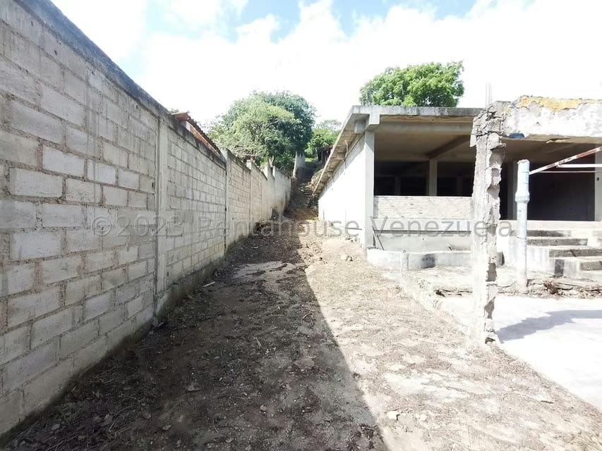 Terreno (Comercial) en Alquiler en Zona Centro, Aragua - 4