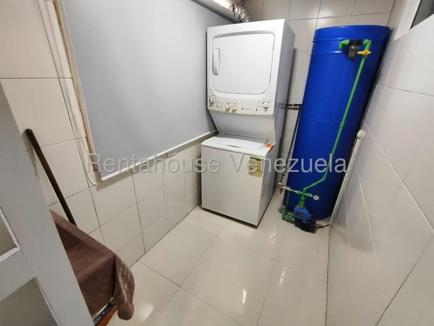 Apartamento (1 Nivel) en Alquiler en La Rosaleda, Miranda - 12
