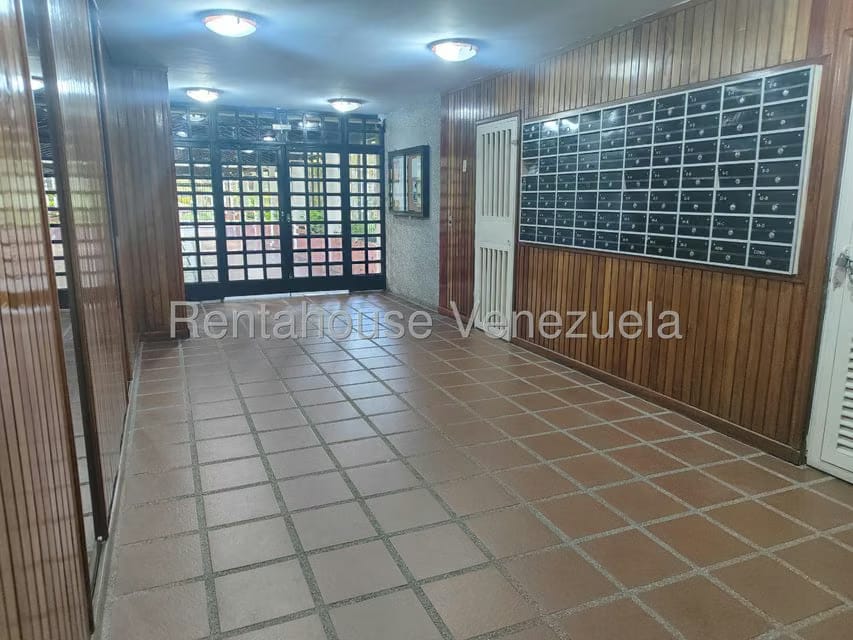 Apartamento (1 Nivel) en Alquiler en La Rosaleda, Miranda - 14
