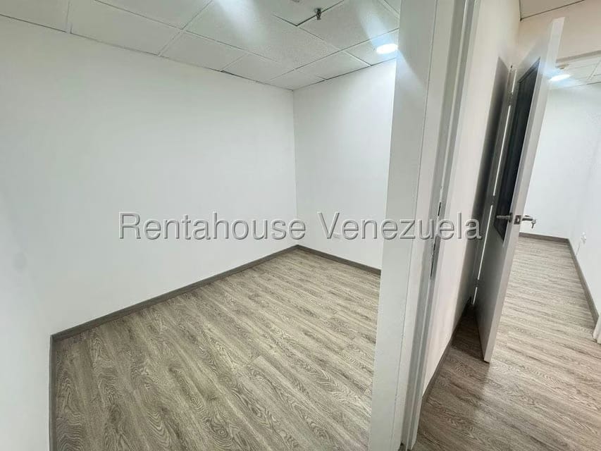 Comercial (Oficina) en Alquiler en Boleita Norte, Distrito Metropolitano - 11