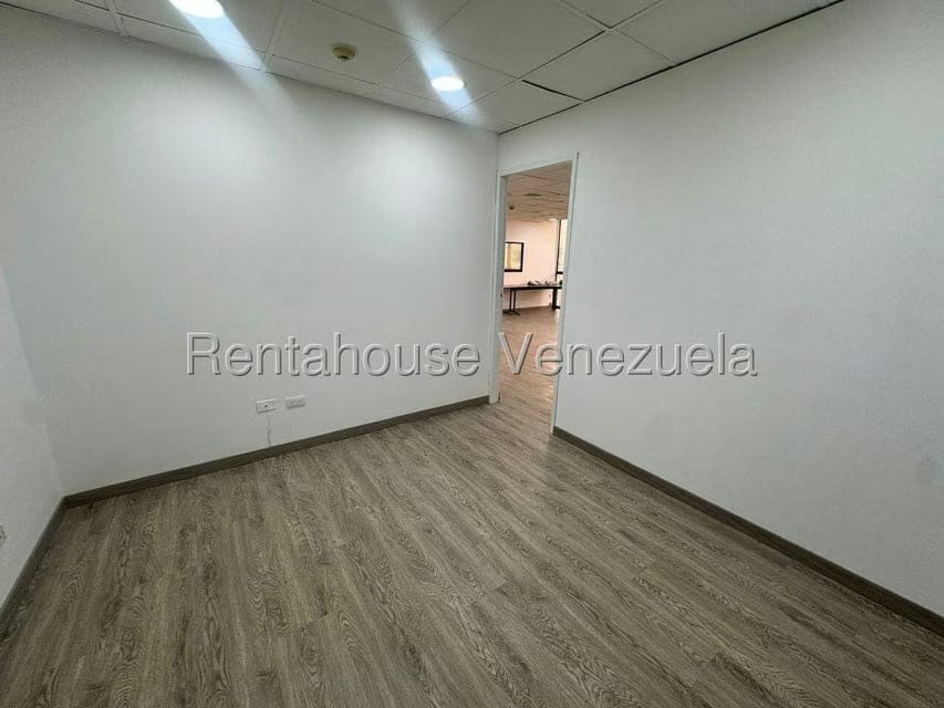 Comercial (Oficina) en Alquiler en Boleita Norte, Distrito Metropolitano - 12