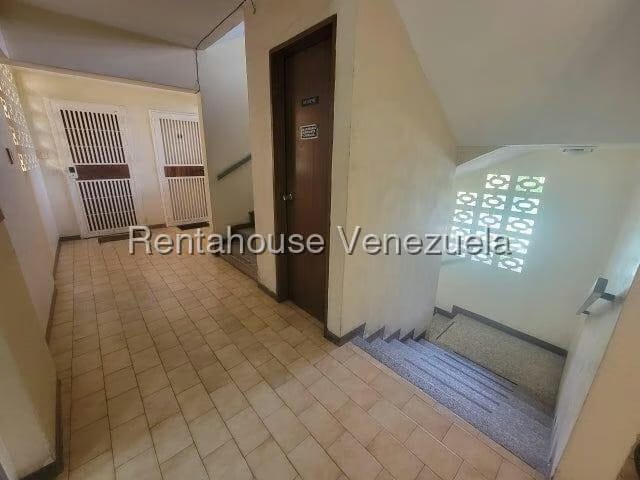 Apartamento (1 Nivel) en Alquiler en La Trinidad, Distrito Metropolitano - 21
