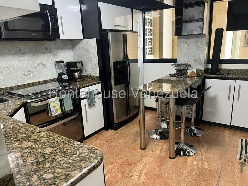 Apartamento (1 Nivel) en Alquiler en La Trinidad, Distrito Metropolitano - 6