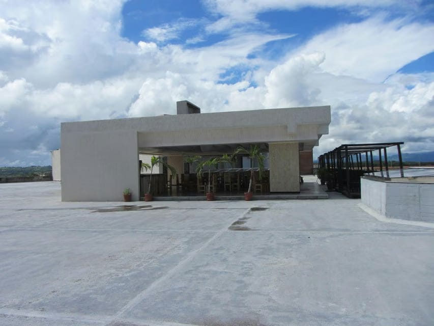 Comercial (Local Comercial) en Alquiler en Higuerote, Miranda - 24