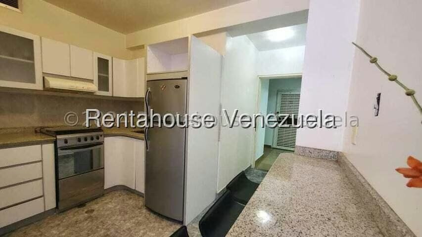 Apartamento (1 Nivel) en Alquiler en Miravila, Distrito Metropolitano - 3