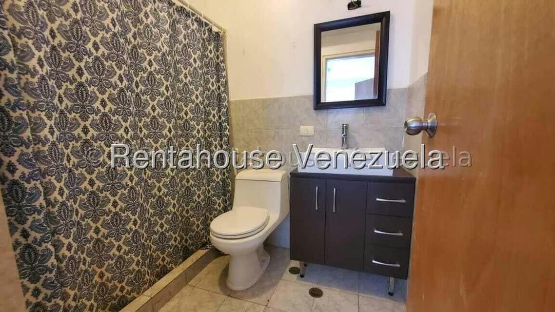 Apartamento (1 Nivel) en Alquiler en Miravila, Distrito Metropolitano - 6