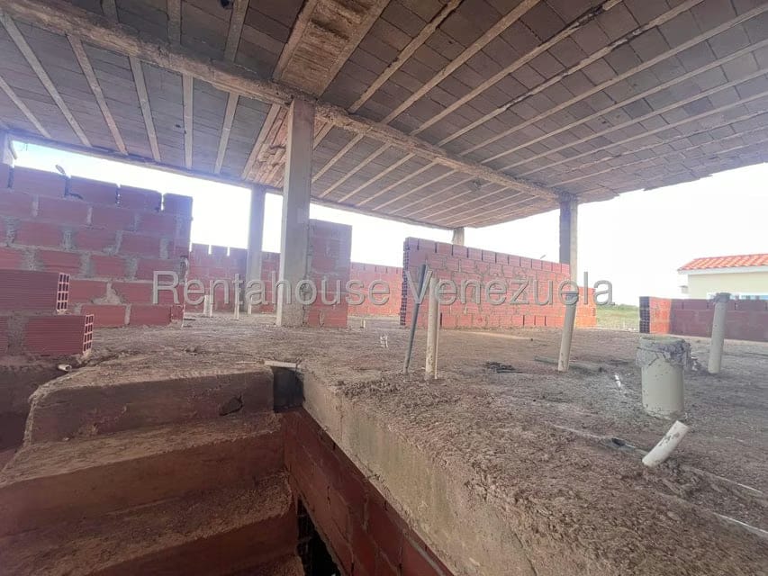 Townhouse (Duplex) en Venta en Judibana, Falcon - 19
