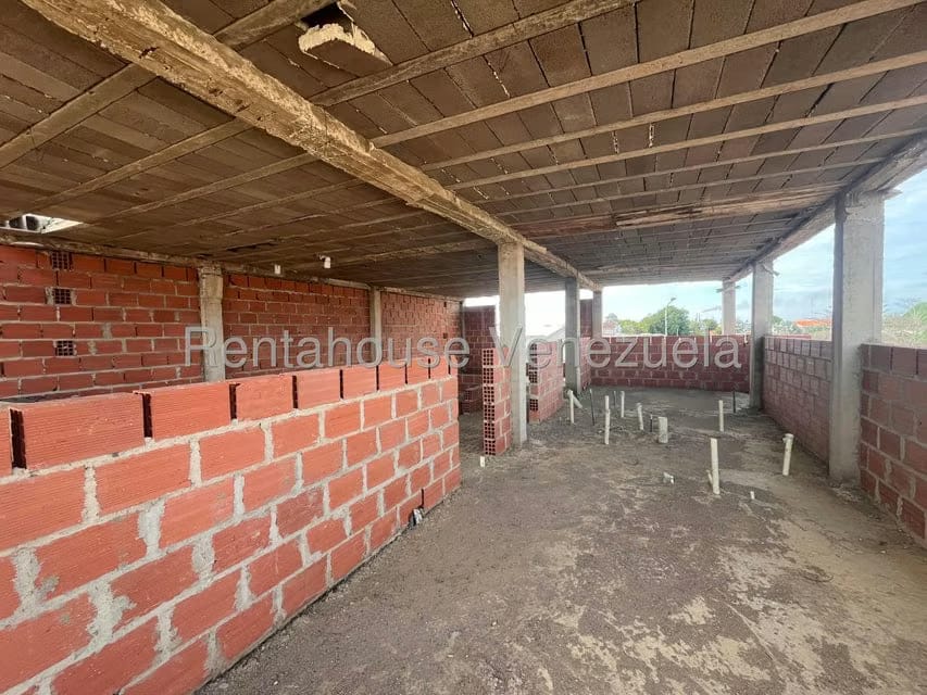 Townhouse (Duplex) en Venta en Judibana, Falcon - 22
