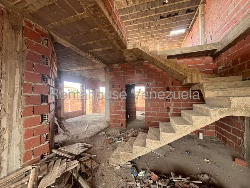 Townhouse (Duplex) en Venta en Judibana, Falcon - 10