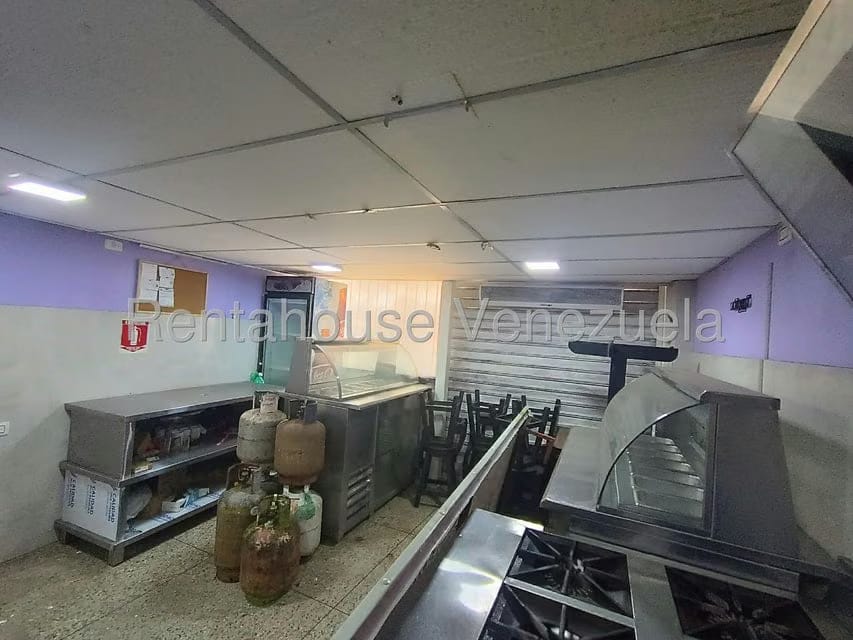 Comercial (Local Comercial) en Venta en Avenida Constitucion, Aragua - 11