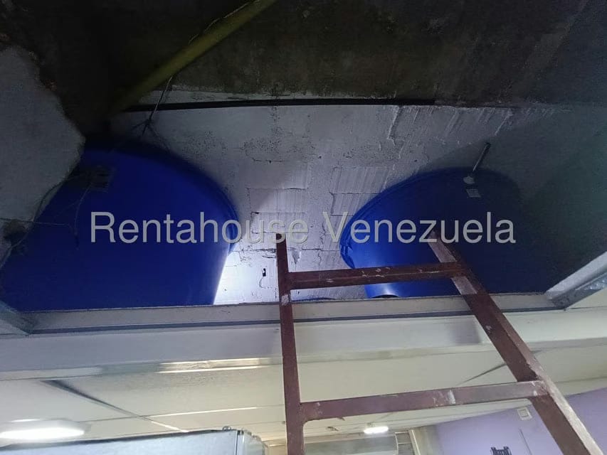 Comercial (Local Comercial) en Venta en Avenida Constitucion, Aragua - 16