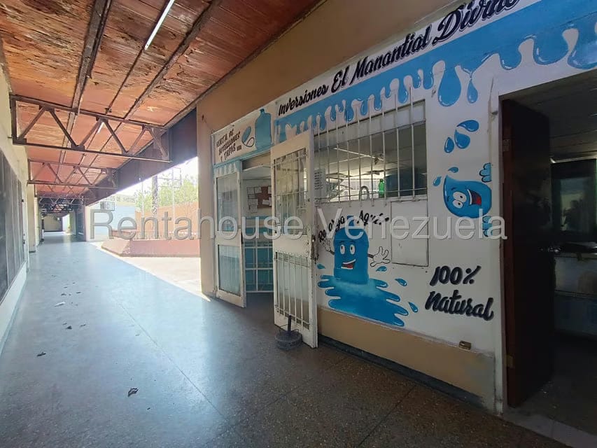 Comercial (Local Comercial) en Venta en Avenida Constitucion, Aragua - 25