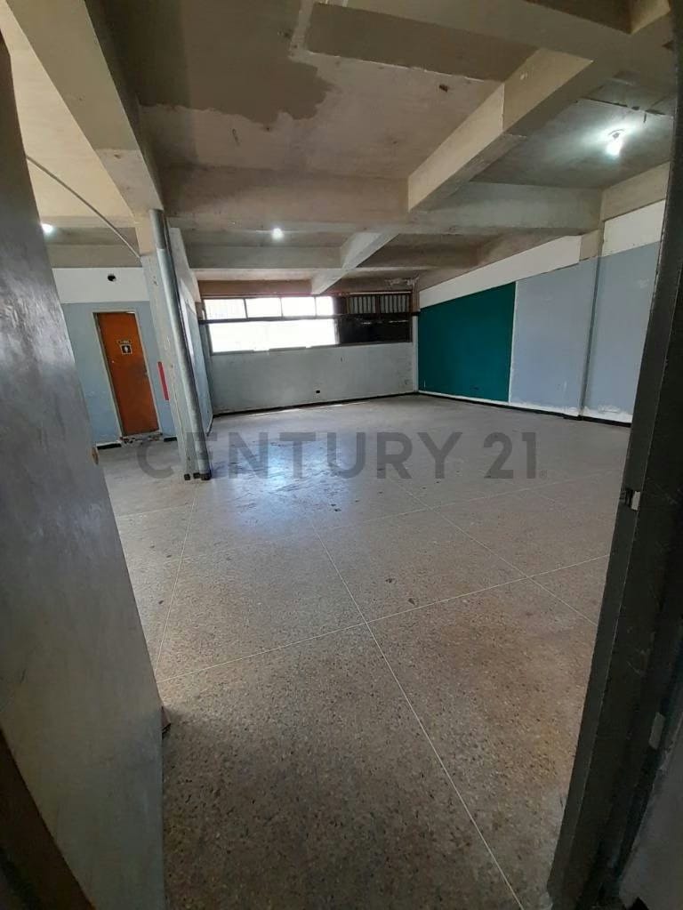 ALQUILER LOCAL PISO 1, EN LA TRINIDAD PARA DEPOSITO - 3