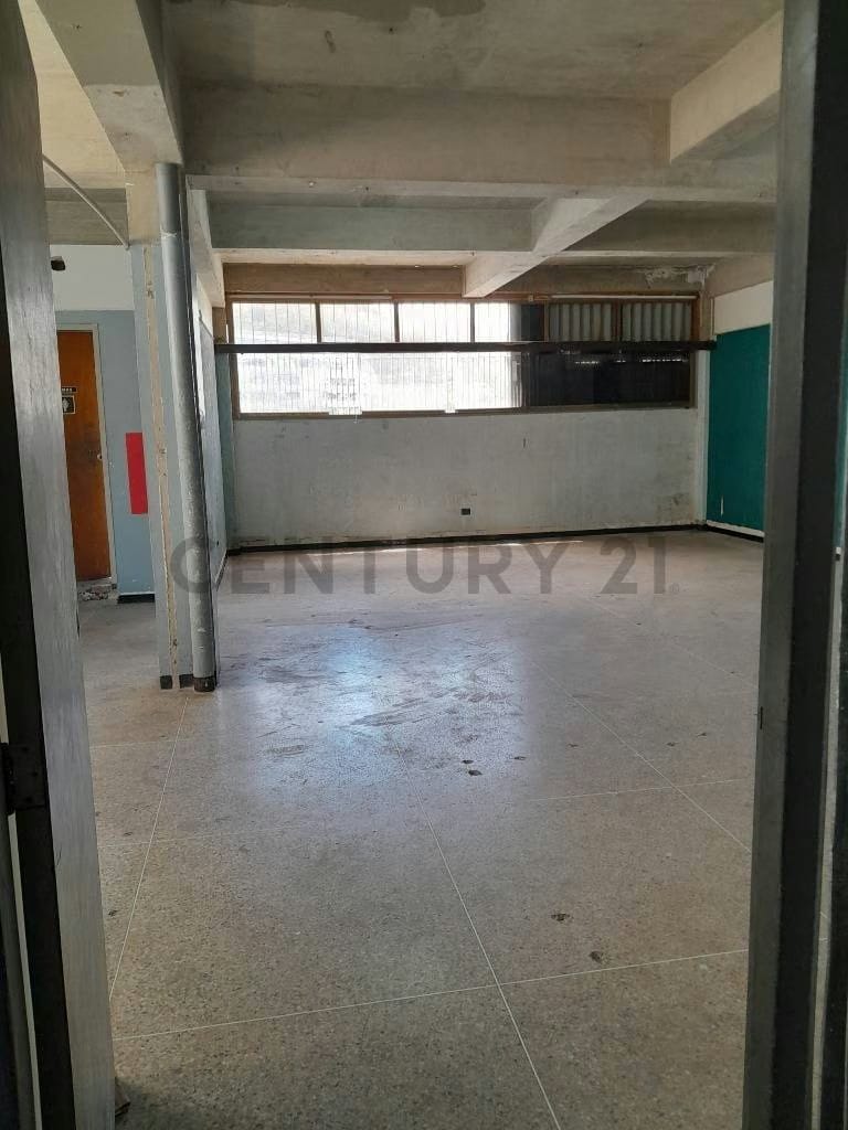 ALQUILER LOCAL PISO 1, EN LA TRINIDAD PARA DEPOSITO - 5