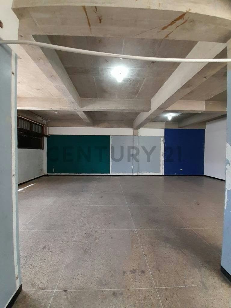 ALQUILER LOCAL PISO 1, EN LA TRINIDAD PARA DEPOSITO - 7