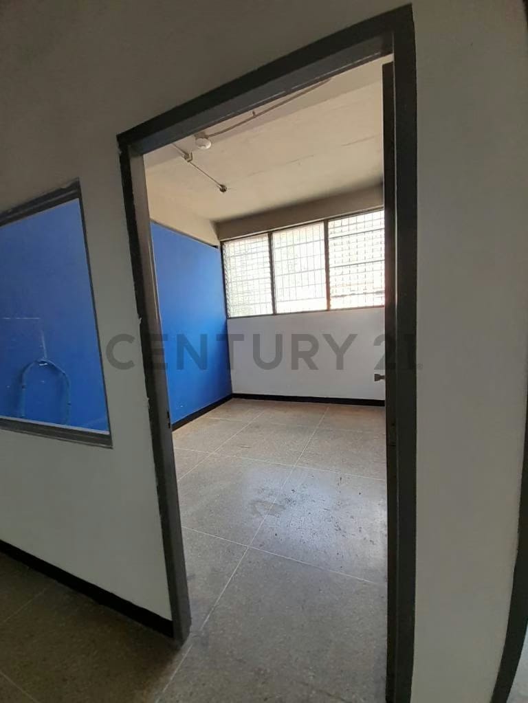 ALQUILER LOCAL PISO 1, EN LA TRINIDAD PARA DEPOSITO - 10