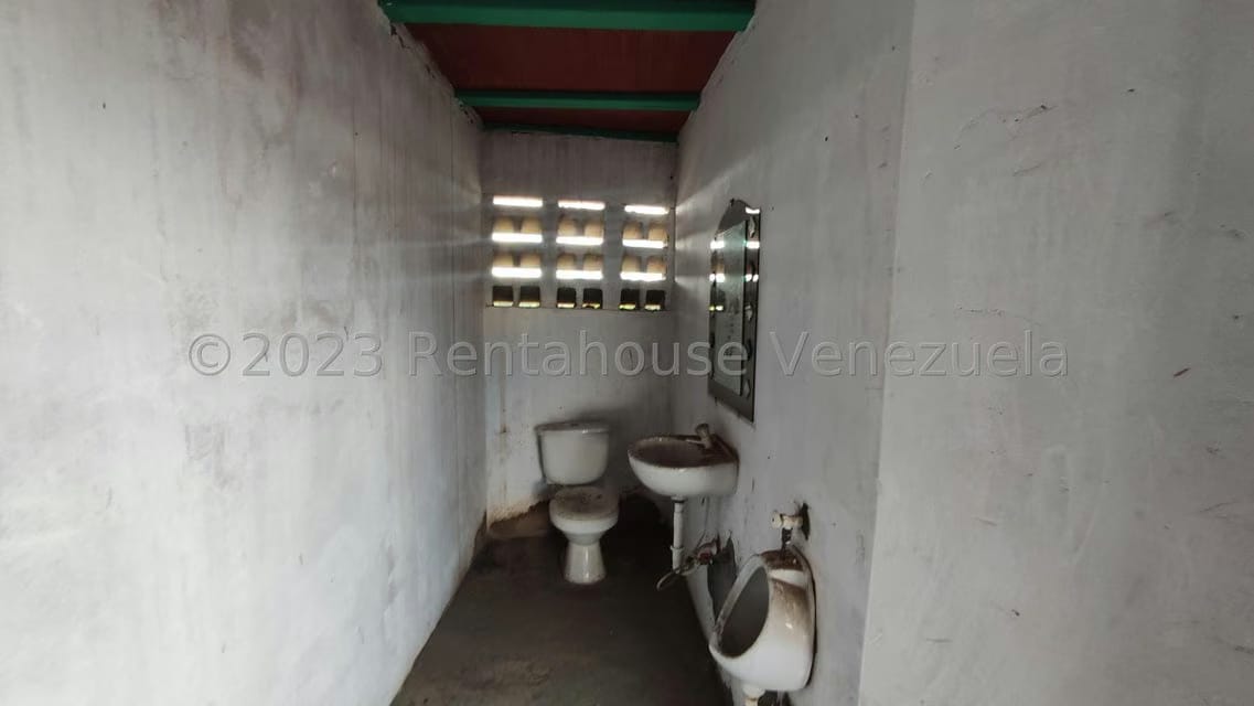 Comercial (Local Comercial) en Venta en Circunvalacion Uno, Zulia - 9