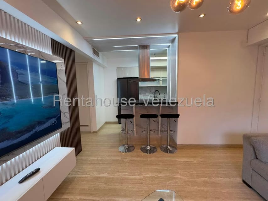 Apartamento (1 Nivel) en Alquiler en Campo Alegre, Distrito Metropolitano - 6