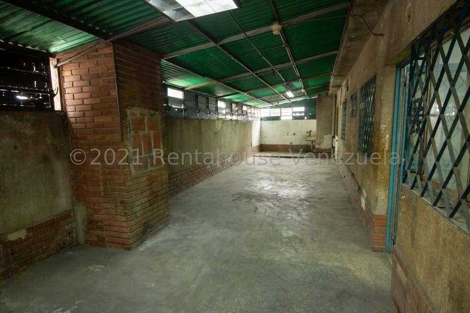 Comercial (Local Comercial) en Venta en Puente Hierro, Distrito Metropolitano - 12