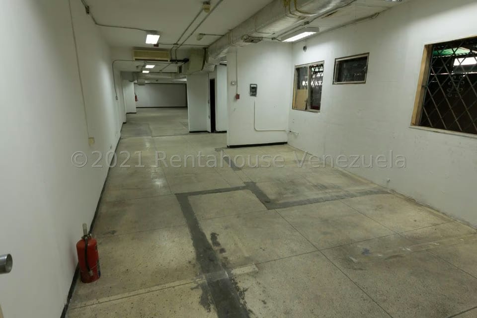 Comercial (Local Comercial) en Venta en Puente Hierro, Distrito Metropolitano - 9