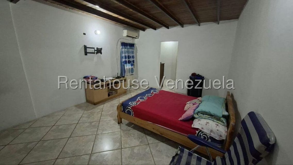 Townhouse (Duplex) en Alquiler en La 'L', Zulia - 13