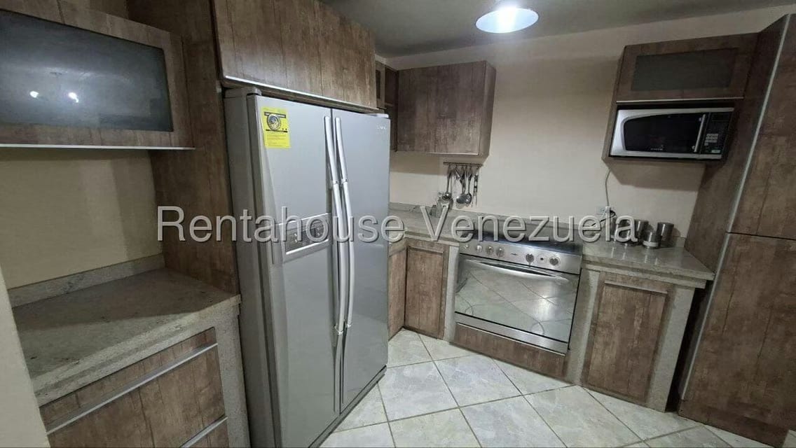 Townhouse (Duplex) en Alquiler en La 'L', Zulia - 5
