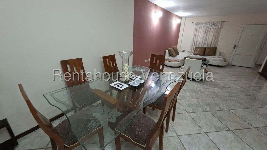 Townhouse (Duplex) en Alquiler en La 'L', Zulia - 9