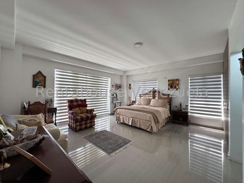 Apartamento (1 Nivel) en Venta en La Lagunita Country Club, Distrito Metropolitano - 12