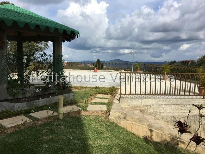 Apartamento (1 Nivel) en Venta en La Lagunita Country Club, Distrito Metropolitano - 24