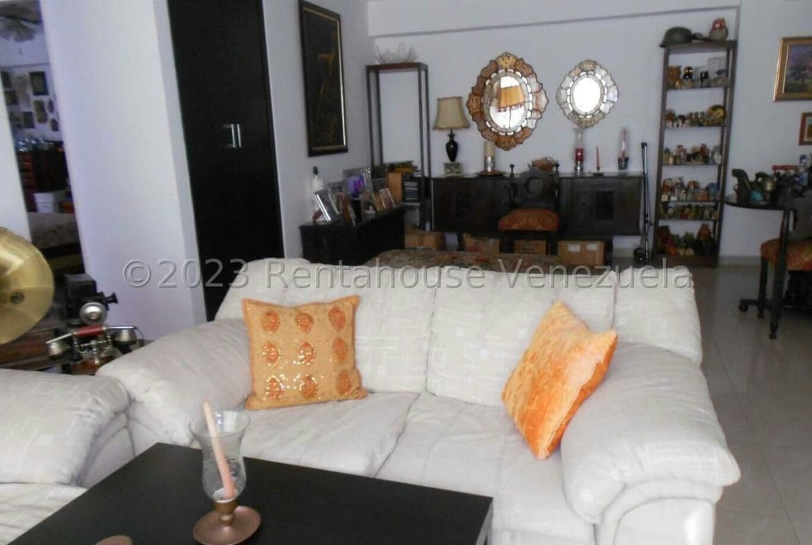 APARTAMENTO EN VENTA SELENE MARIN MLS#23-28655 - 2